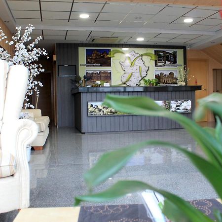 Hotel Los Barruecos By Croma Malpartida de Cáceres Екстериор снимка