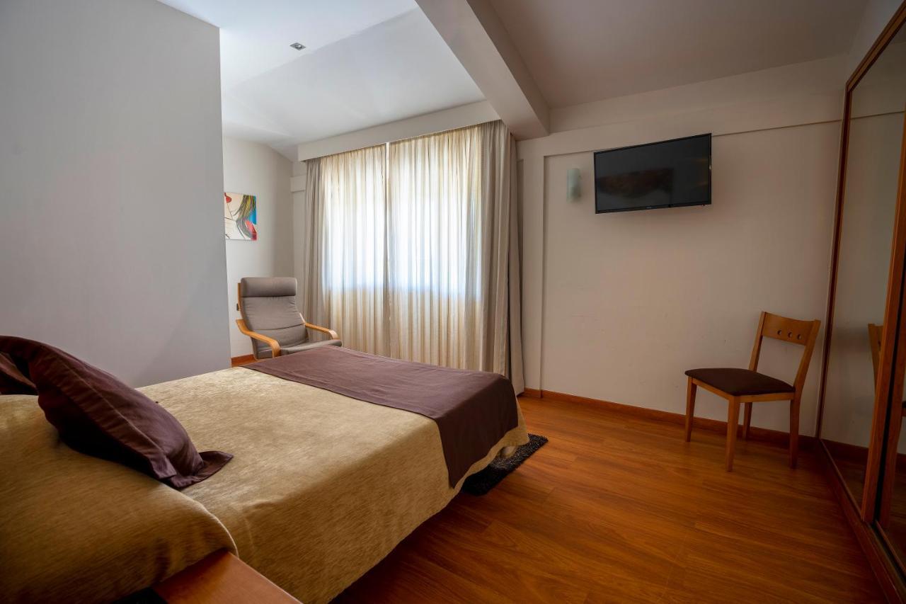 Hotel Los Barruecos By Croma Malpartida de Cáceres Екстериор снимка