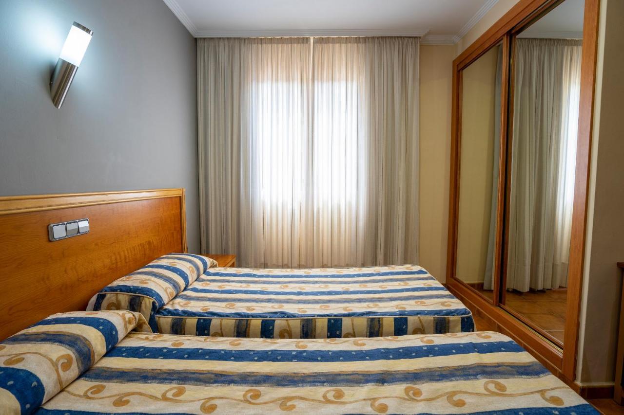 Hotel Los Barruecos By Croma Malpartida de Cáceres Екстериор снимка