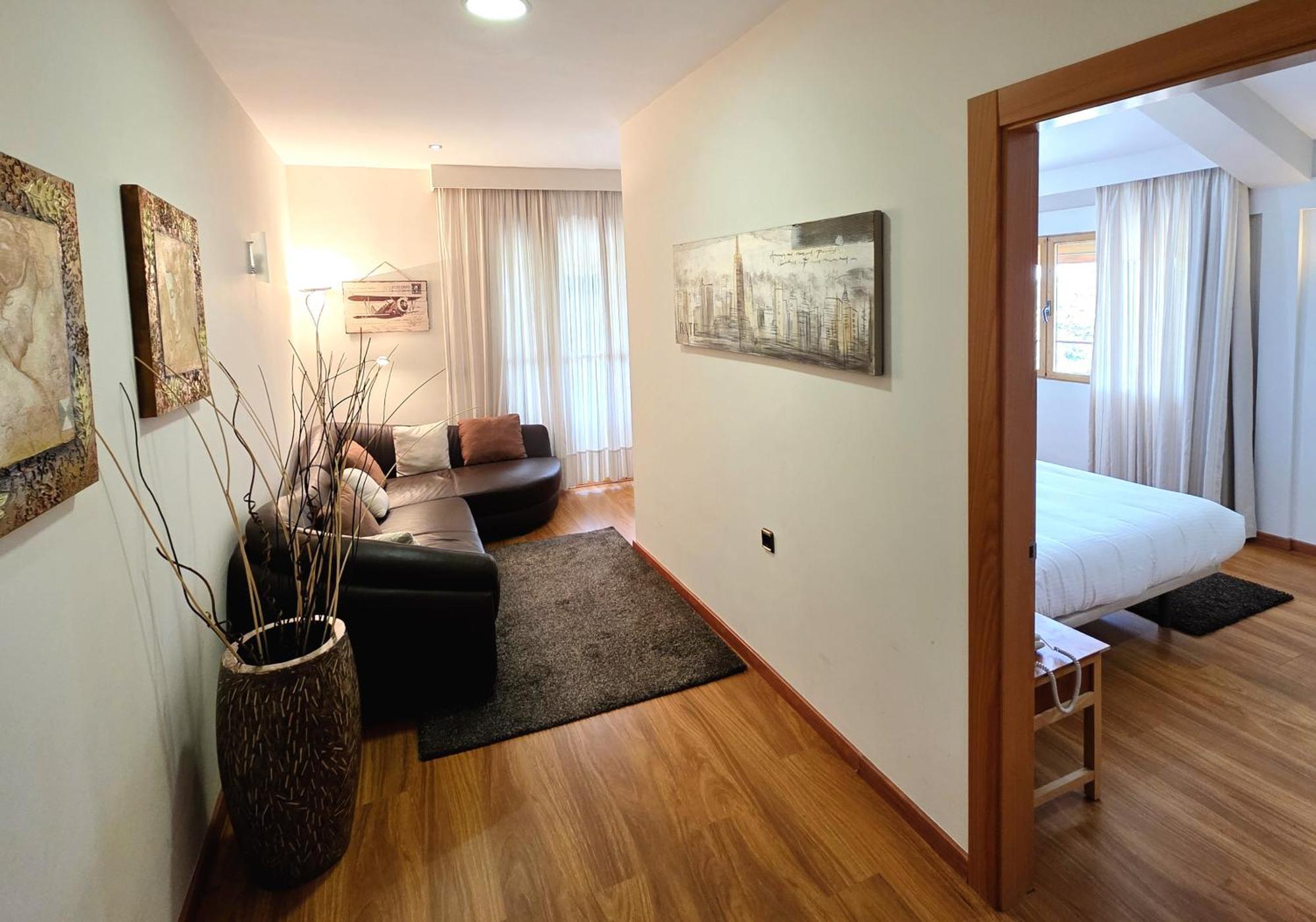 Hotel Los Barruecos By Croma Malpartida de Cáceres Екстериор снимка