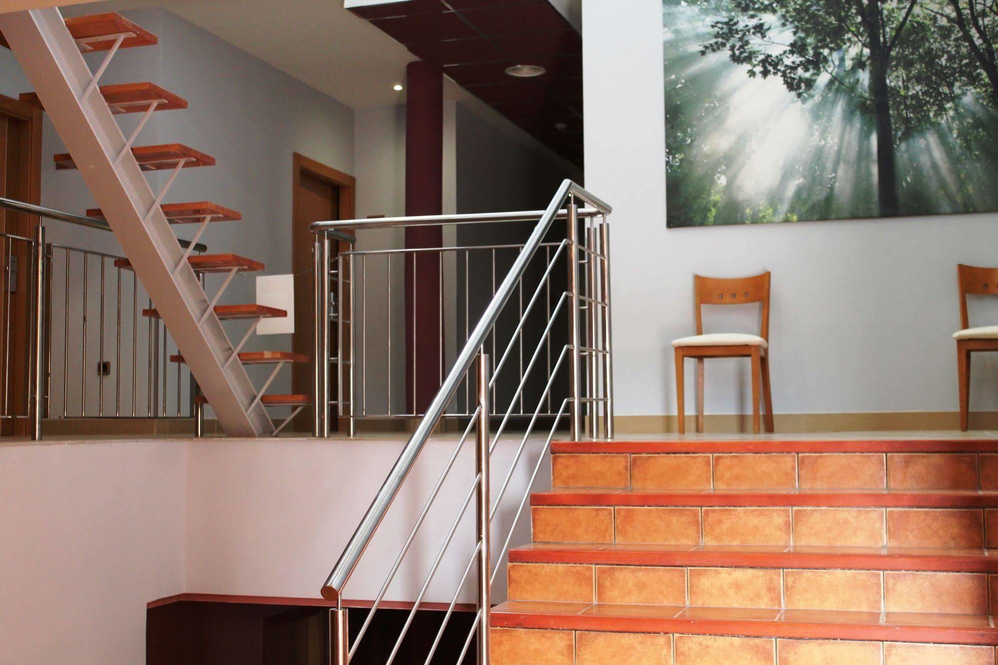 Hotel Los Barruecos By Croma Malpartida de Cáceres Екстериор снимка